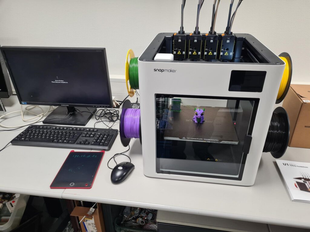 signal-2026-10-21-18-21-29-263_002-1024x768 Crowdfunding 3D printer